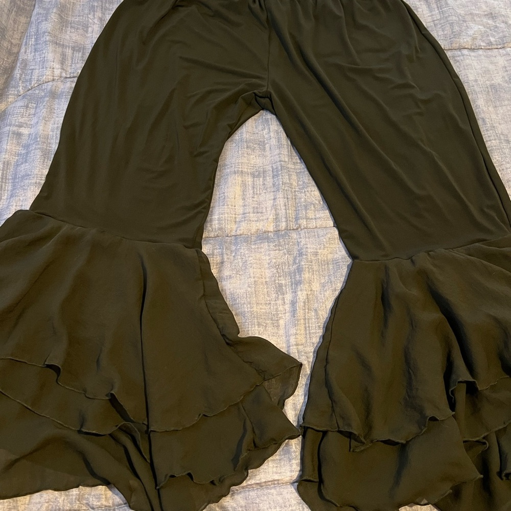 Stretchy ruffled bell bottoms